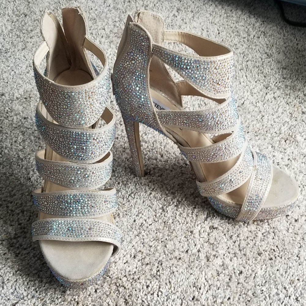 SteveMadden killer High Heels